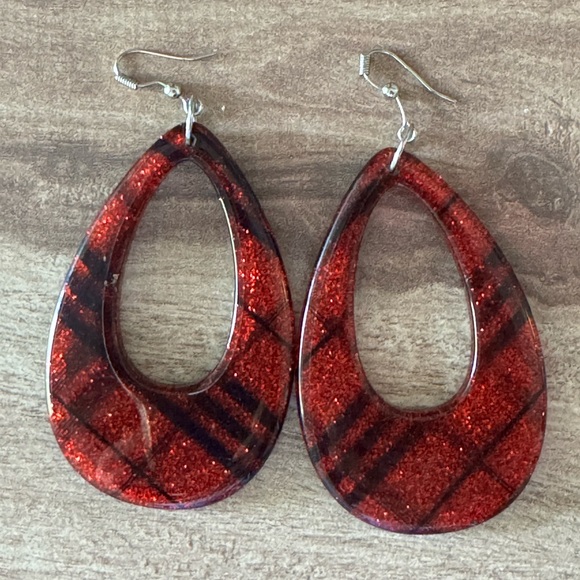 None Jewelry - Red Plaid Acrylic Tear Drop Dangle Earrings